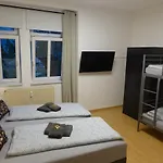 Napoleon, Naehe Zentrum, 2 Schlafzimmer, Grosser Balkon, Free Wifi ,parken Apartman