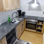 Napoleon, Naehe Zentrum, 2 Schlafzimmer, Grosser Balkon, Free Wifi ,parken Apartman *