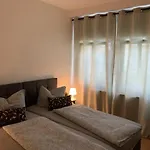 Apartment Napoleon, Naehe Zentrum, 2 Schlafzimmer, Grosser Balkon, Free Wifi ,parken