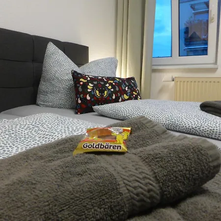 Napoleon, Nähe Zentrum, 2 Schlafzimmer, Großer Balkon, Free Wifi ,parken *