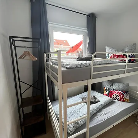 Apartment Napoleon, Naehe Zentrum, 2 Schlafzimmer, Grosser Balkon, Free Wifi ,parken