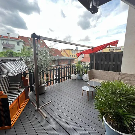Napoleon, Naehe Zentrum, 2 Schlafzimmer, Grosser Balkon, Free Wifi ,parken * イェーナ