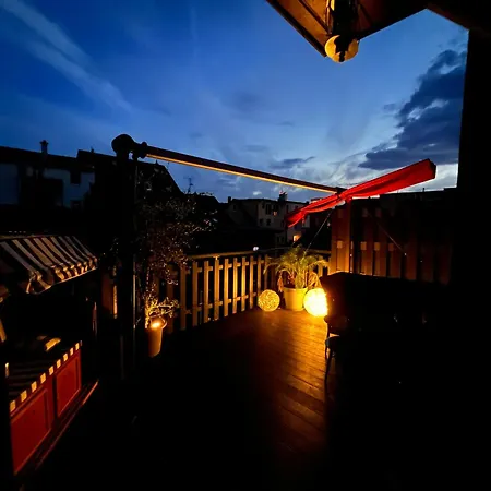 Apartamento Napoleon, Naehe Zentrum, 2 Schlafzimmer, Grosser Balkon, Free Wifi ,parken