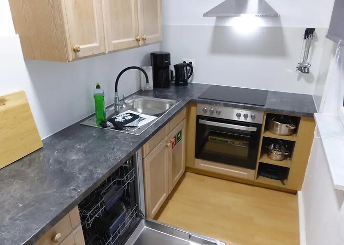 Napoleon, Naehe Zentrum, 2 Schlafzimmer, Grosser Balkon, Free Wifi ,parken Appartement *