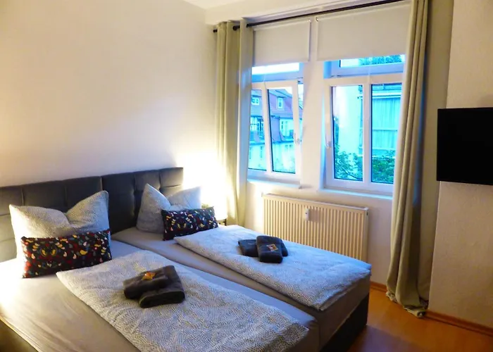 Napoleon, Naehe Zentrum, 2 Schlafzimmer, Grosser Balkon, Free Wifi ,parken * Γιένα
