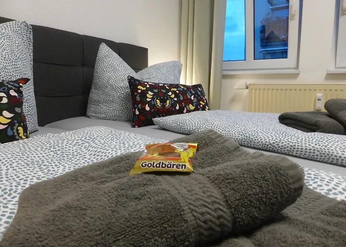 Napoleon, Naehe Zentrum, 2 Schlafzimmer, Grosser Balkon, Free Wifi ,parken *