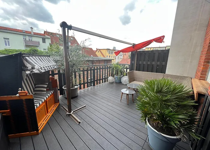 Διαμέρισμα Napoleon, Naehe Zentrum, 2 Schlafzimmer, Grosser Balkon, Free Wifi ,parken