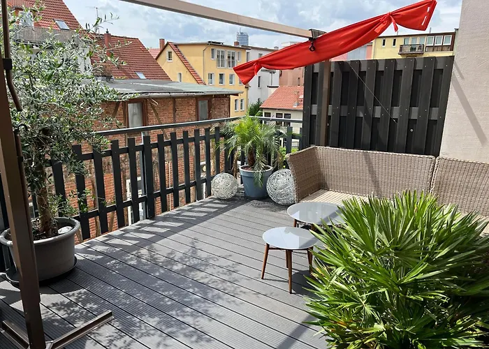 Napoleon, Naehe Zentrum, 2 Schlafzimmer, Grosser Balkon, Free Wifi ,parken *